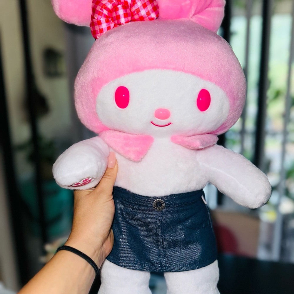 My Melody Sanrio  Valentines Build a Bear Plush NWOT with skirt